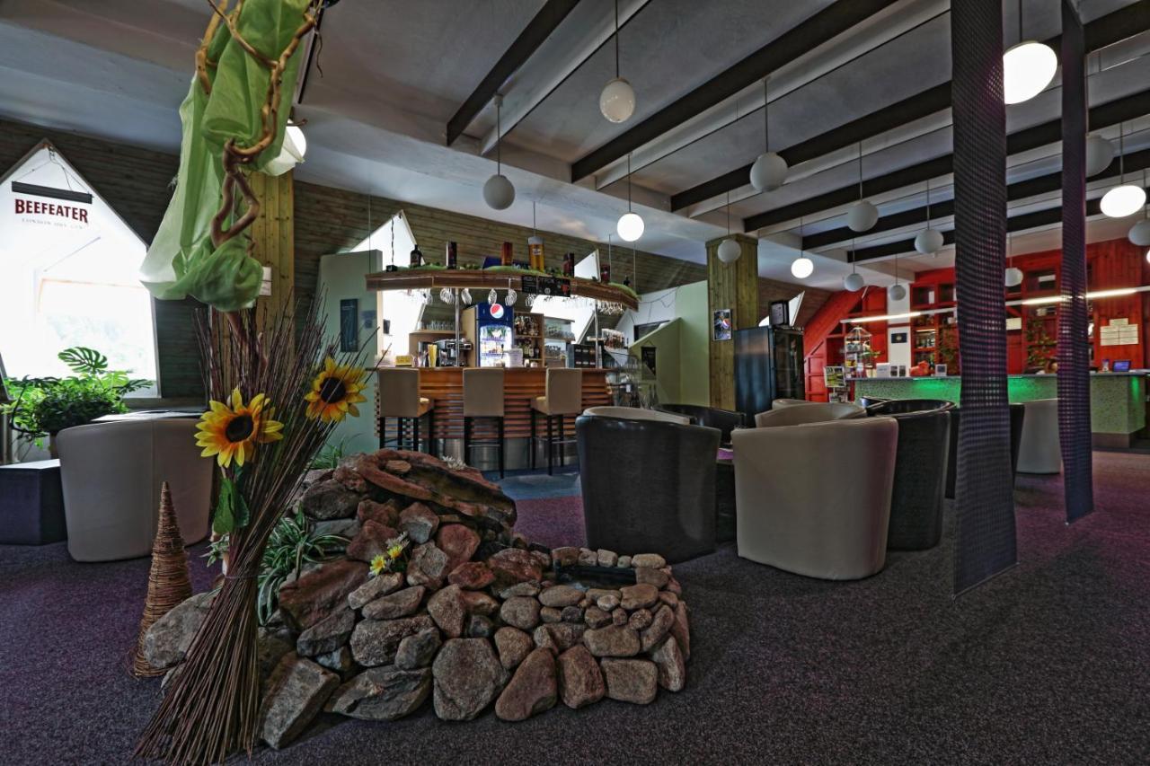 Hotel Skicentrum Harrachov Exterior photo