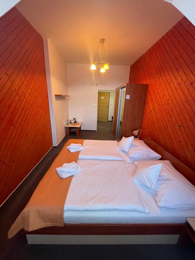 Hotel Skicentrum Harrachov Exterior photo