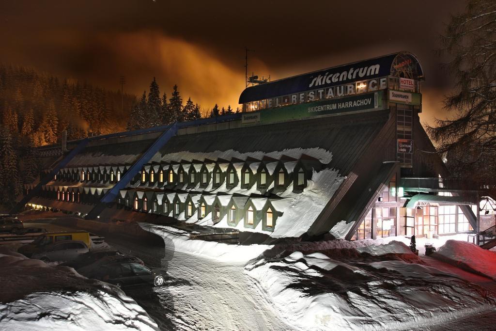 Hotel Skicentrum Harrachov Exterior photo